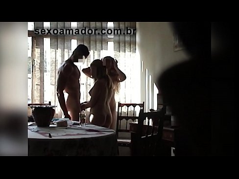 ❤️ Le amiche del sesso invitano un uomo gigante e una cosa a tre con lui ️❌ Pornoal it.ixiporn-com.ru ❌
